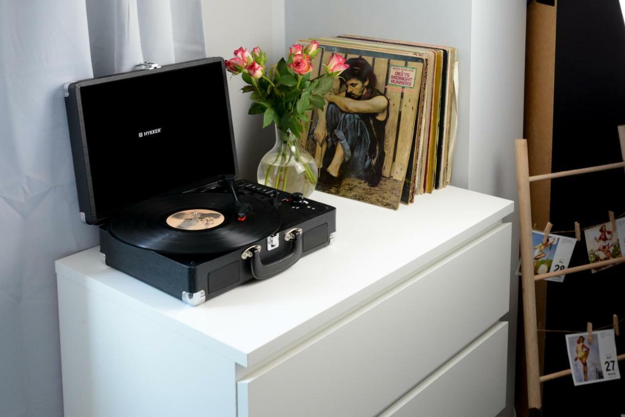 Vinyl Apartment Old Town Краков Экстерьер фото